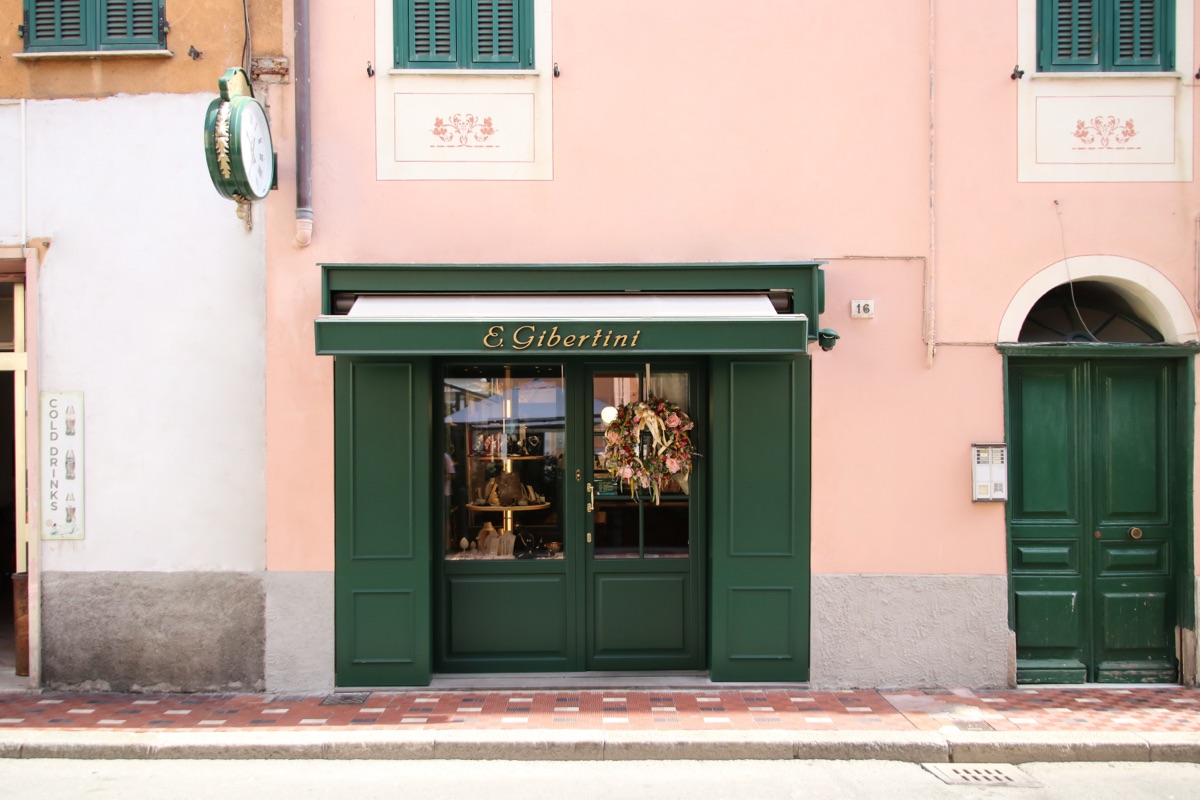 Gioielleria Egidio Gibertini — interni del negozio 8
