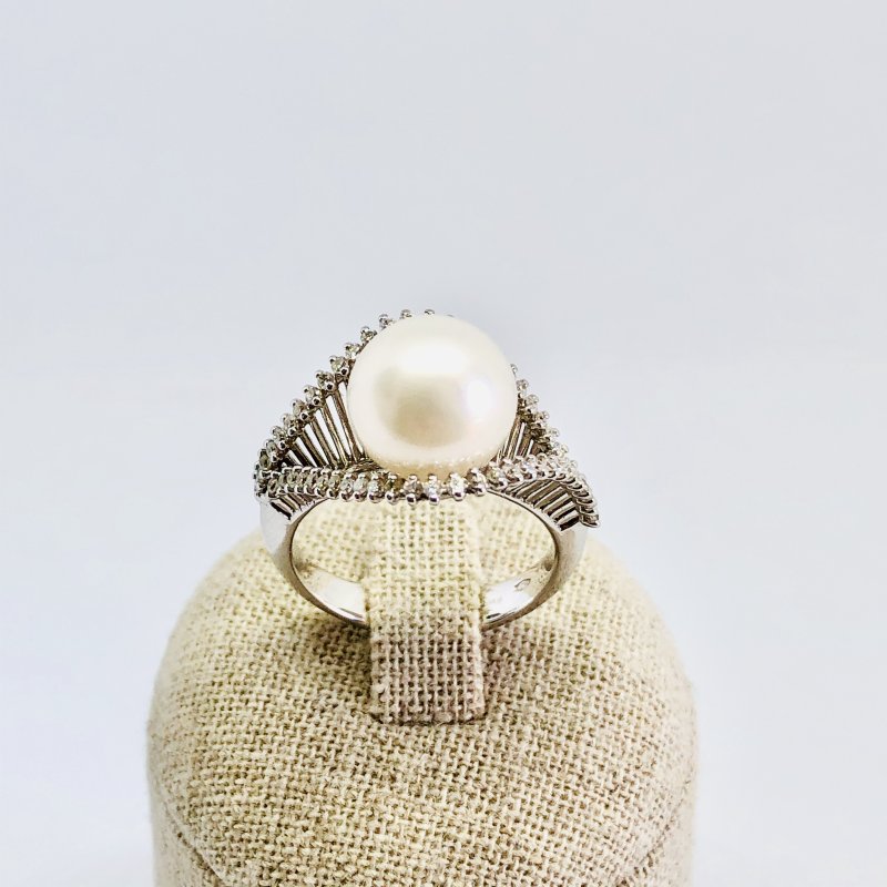 Anello onda con perla e brillanti