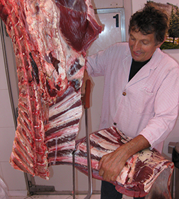 Il taglio del bollito con osso