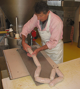 L'insaccamento del salame